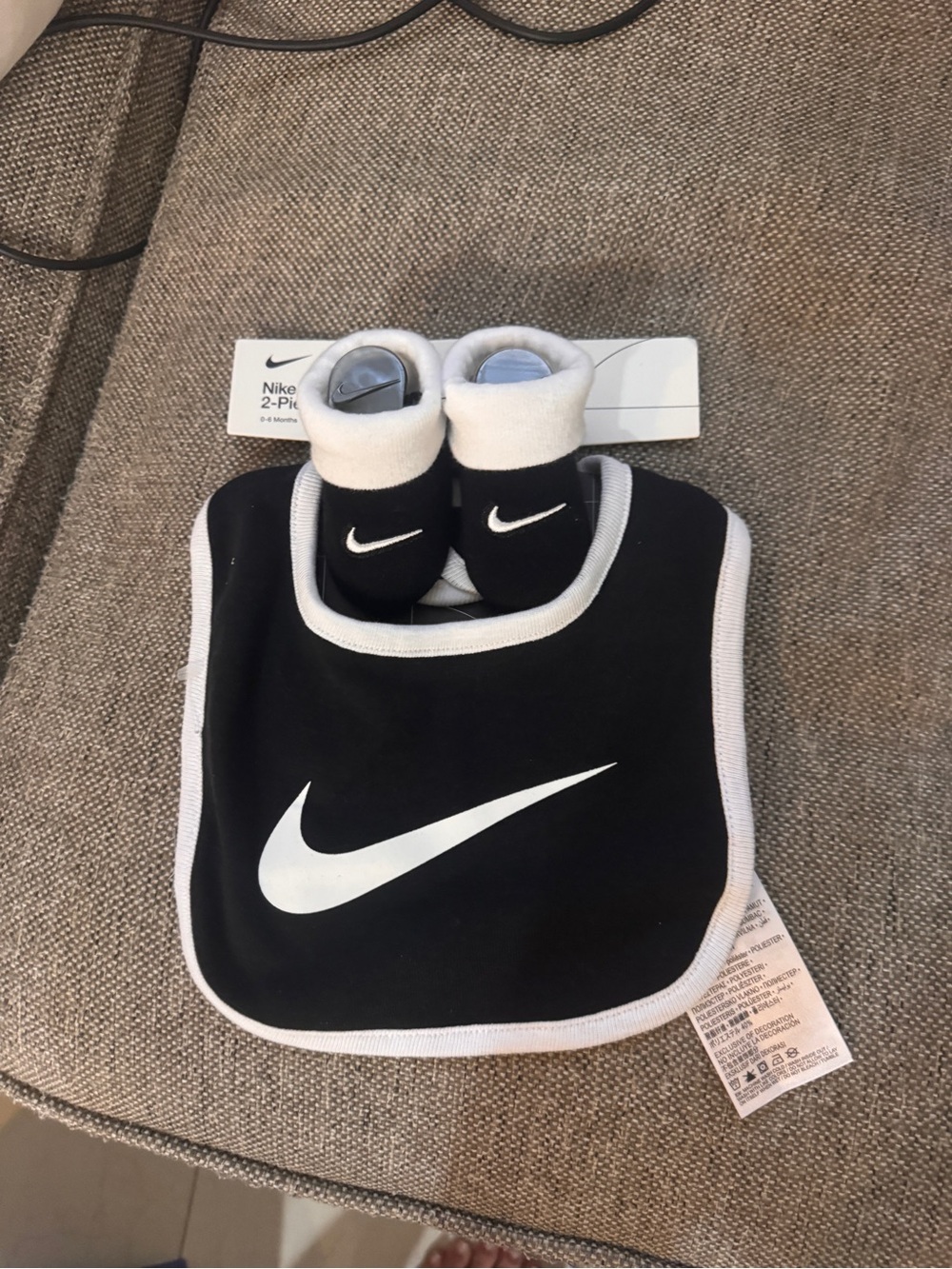 Nike Baby Bib and Booties Set - Black/White